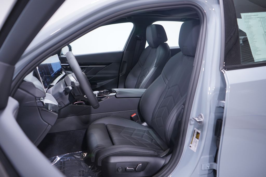 Thumbnail: 2026 BMW 5 Series - 7