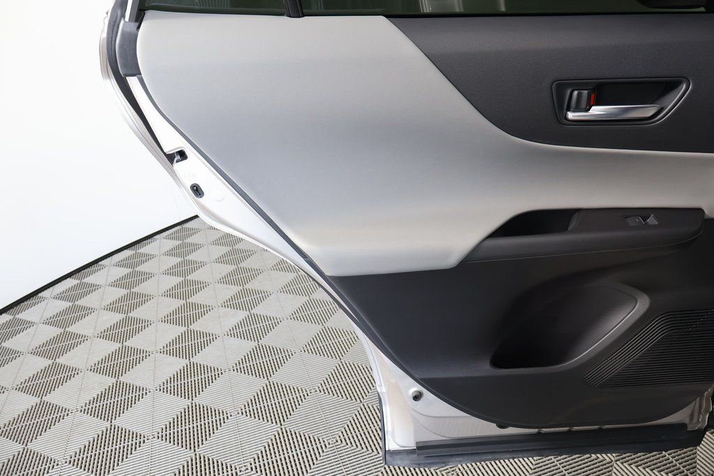 Thumbnail: 2023 Toyota Venza - 13