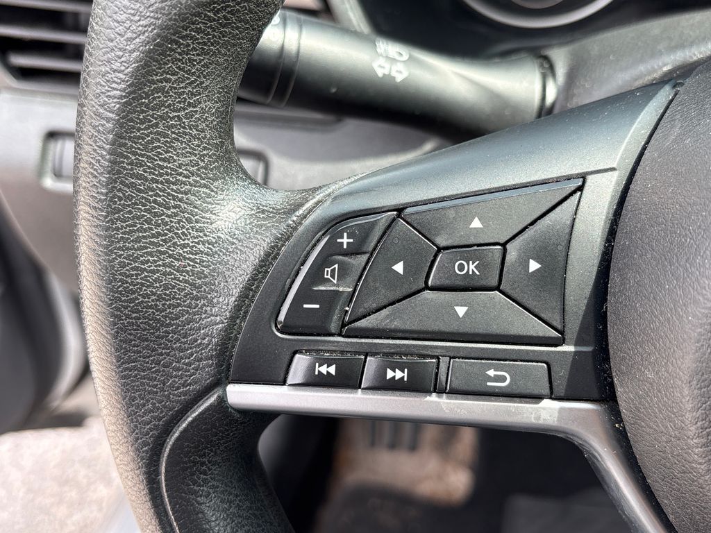 Used 2020 Silver Nissan 2.5 S image 17