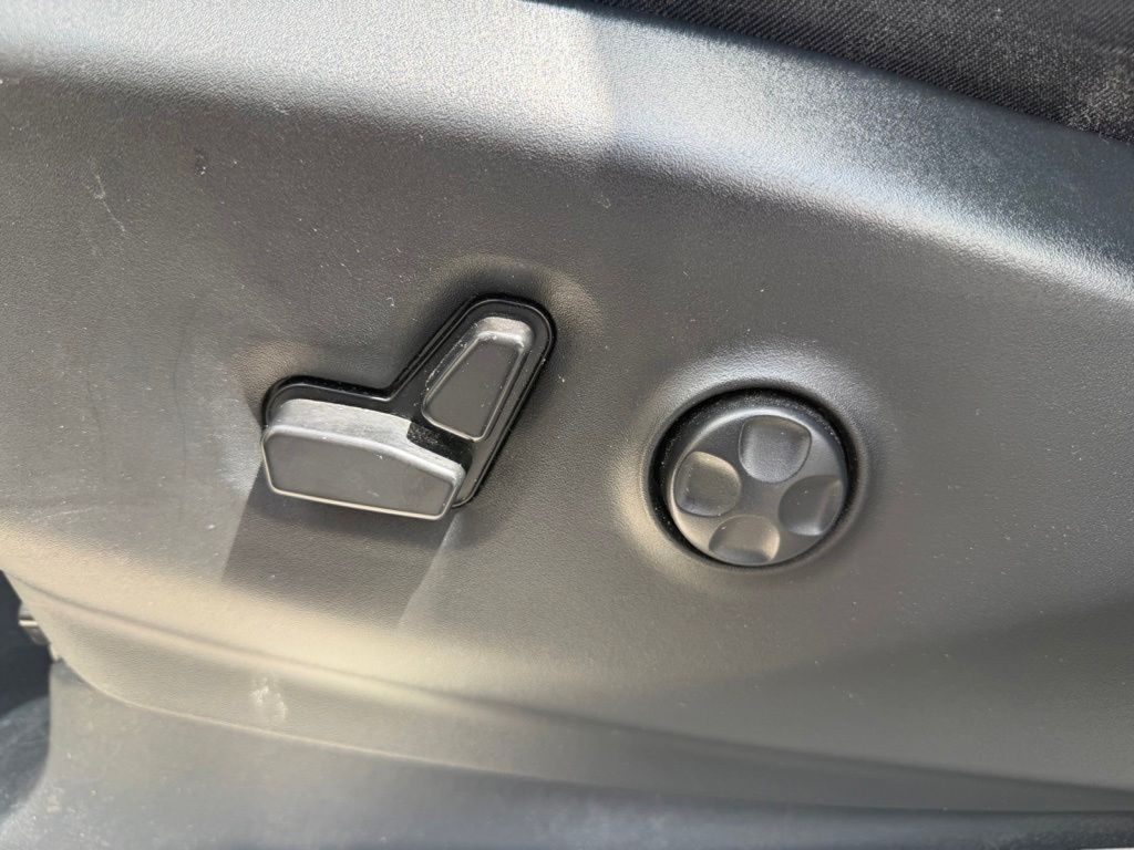 2024 Chrysler Pacifica Touring L Black at Auto Express Mitsubishi