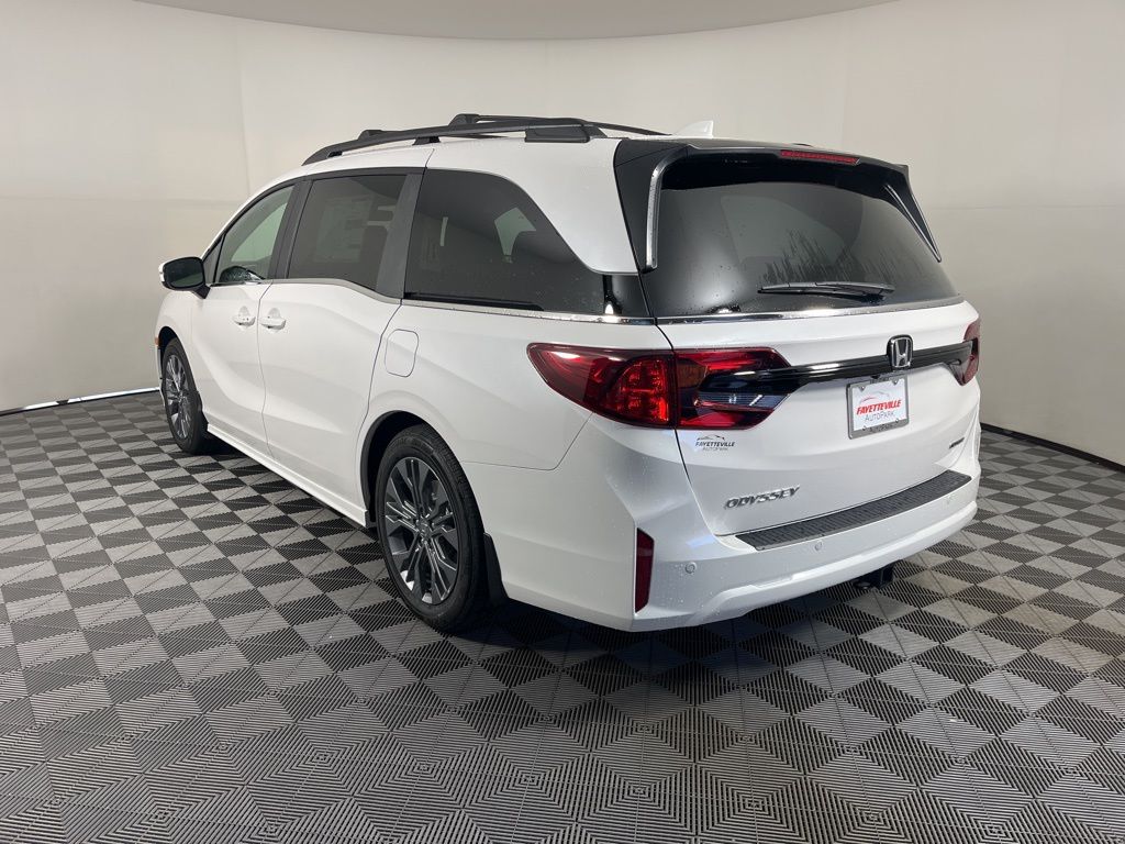 2025 Honda Odyssey Touring 16