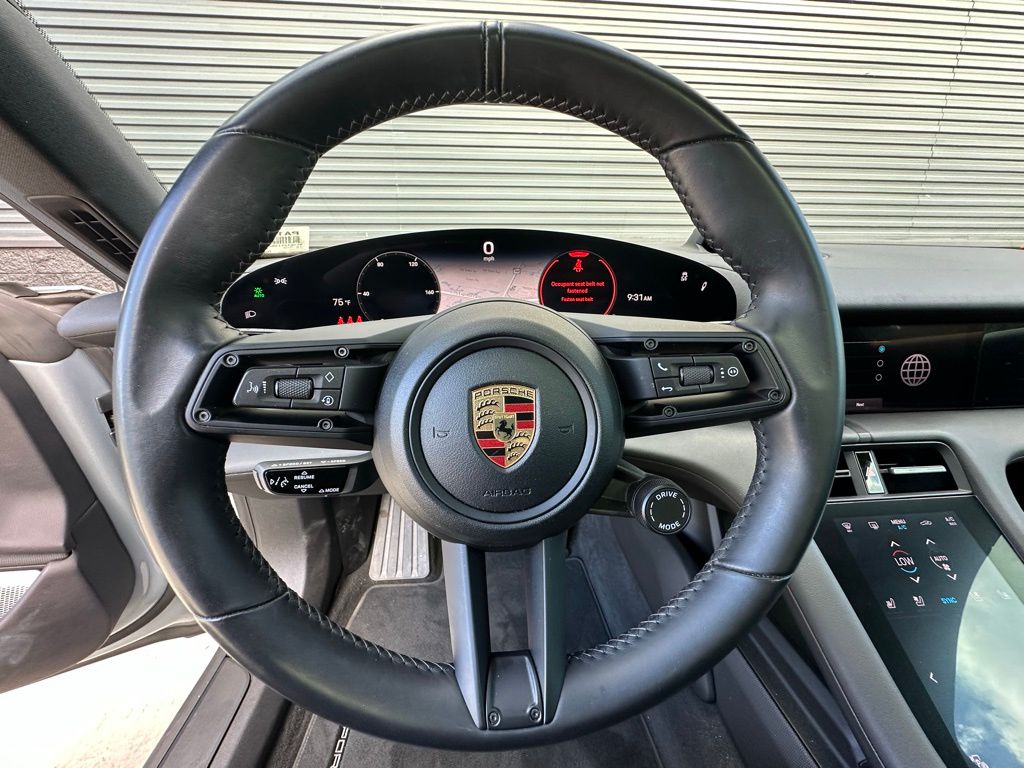 2021 Porsche Taycan  17