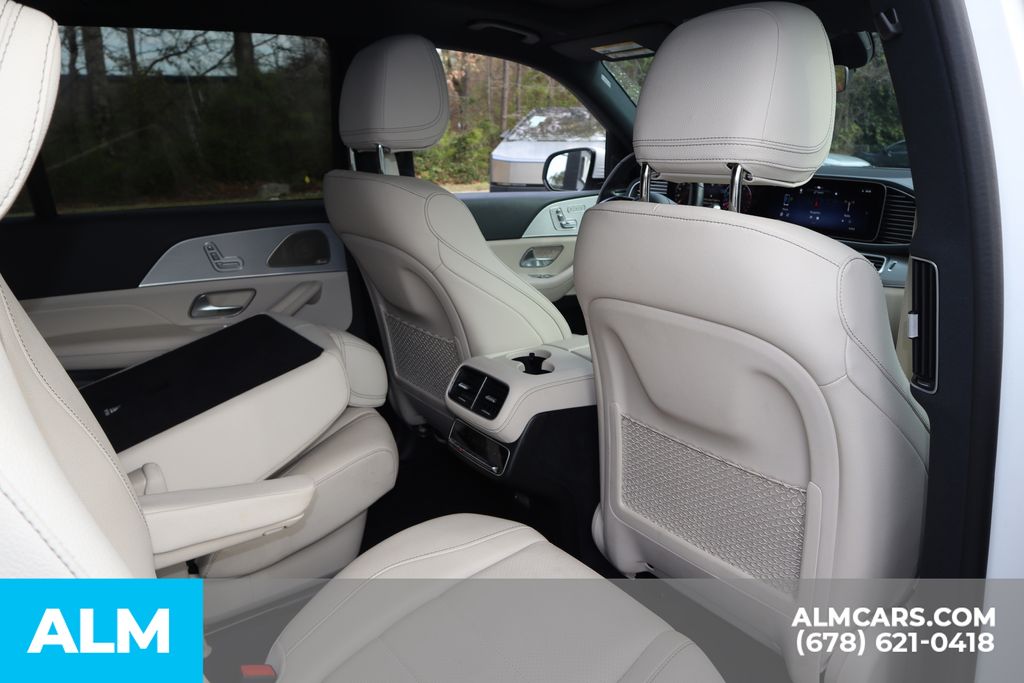 Used 2025 White Mercedes-Benz GLS 450 image 29