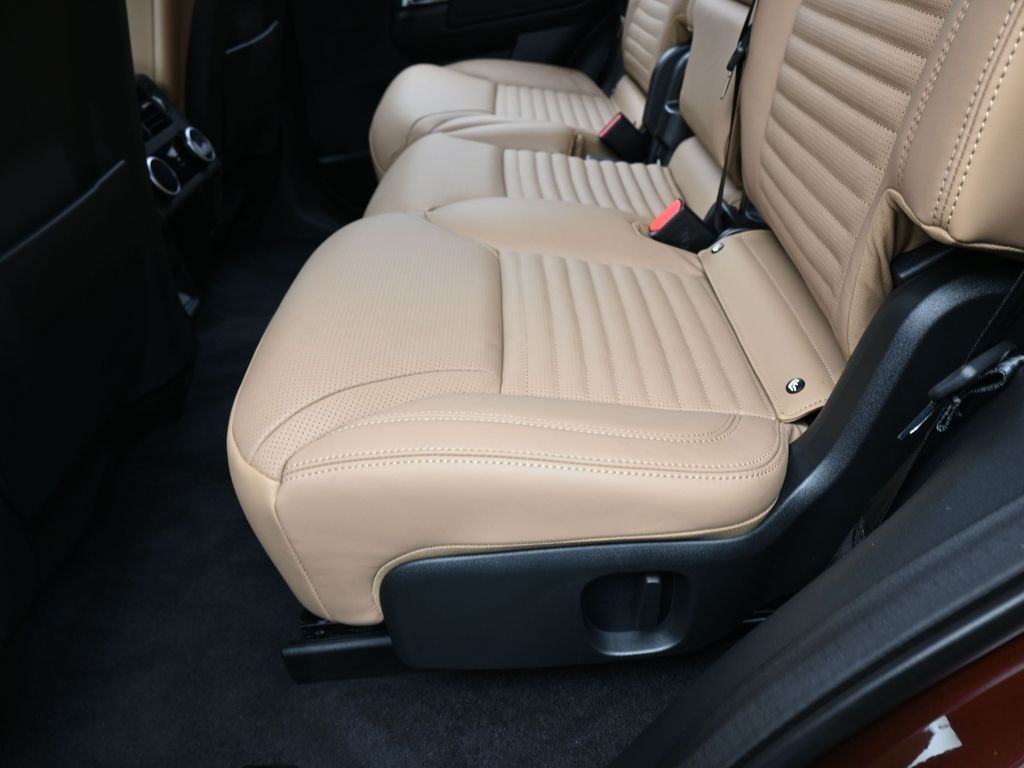 2026 Land Rover Discovery Gemini Edition - Photo 36
