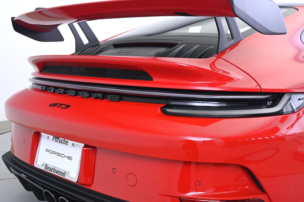 Thumbnail: 2022 Porsche 911 - 15