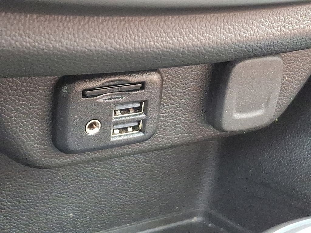 Thumbnail: 2020 Chevrolet Traverse - 29