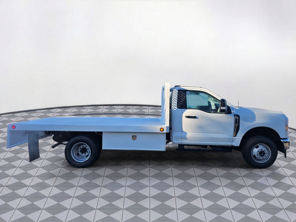 New 2025 White Ford XL image 8