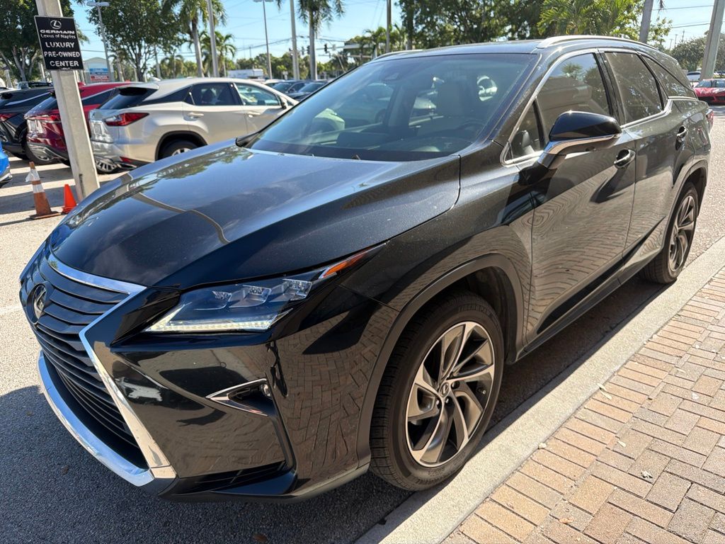 Used 2019  Lexus 350L image 3