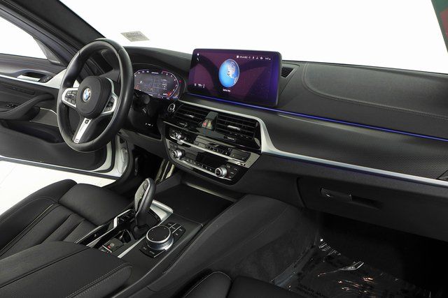 2022 BMW 5 Series M550i xDrive 13