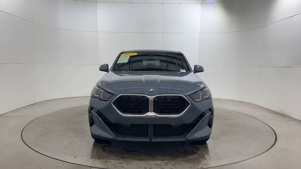 Thumbnail: 2025 BMW X2 - 3
