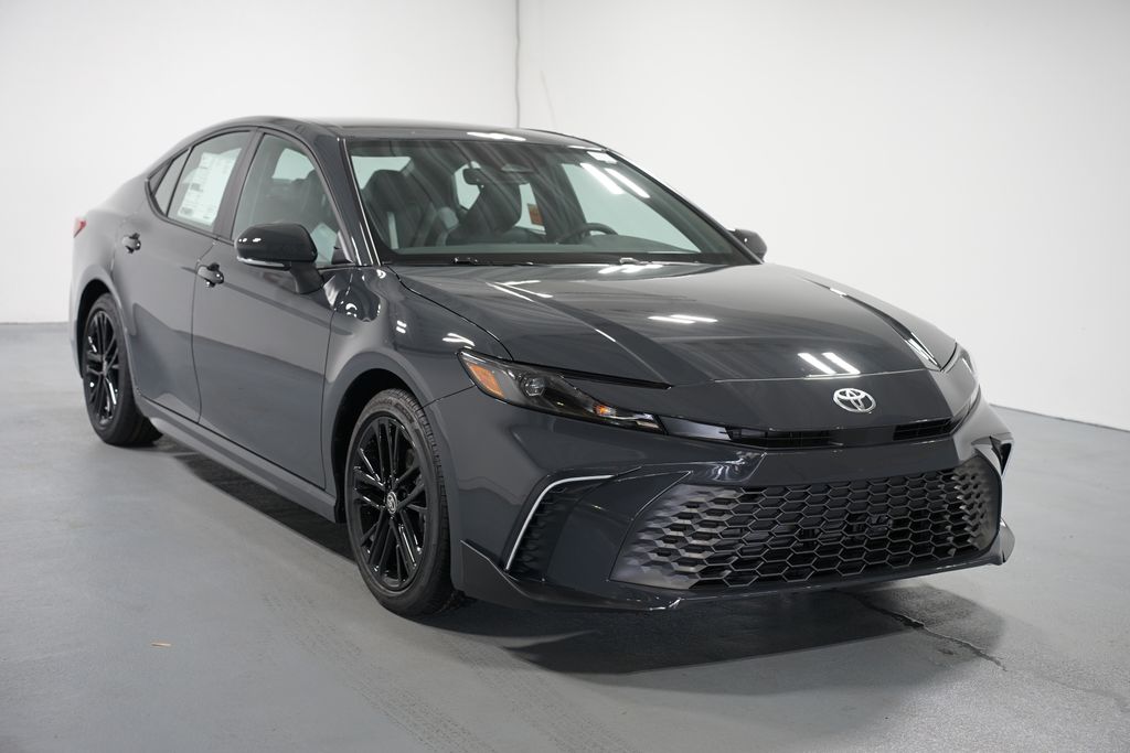 Thumbnail: 2025 Toyota Camry - 3