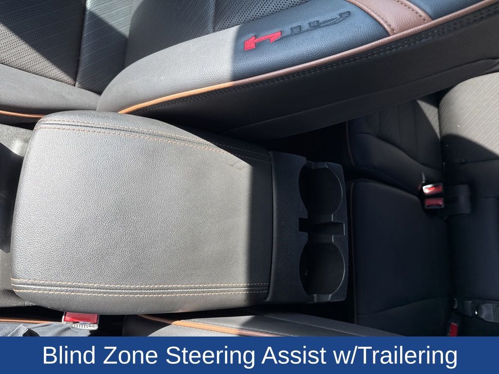 2024 GMC Canyon 4WD AT4