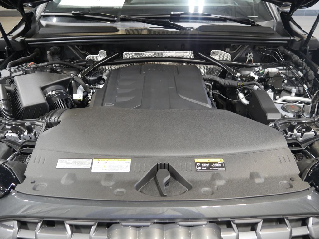 Thumbnail: 2026 Audi Q5 - 9