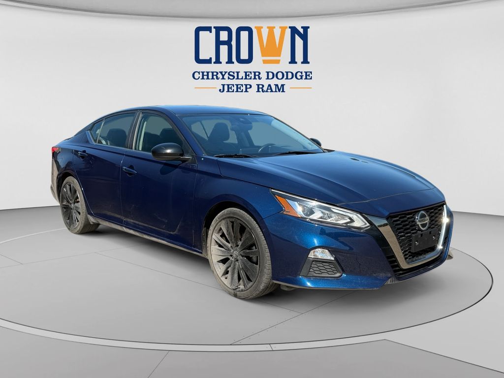 Deep Blue Pearl 2022 Nissan Altima Sedan Front-Wheel Drive Continuously Variable Transmission