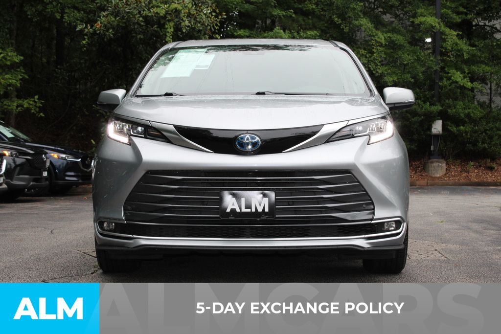 Used 2021 Silver Toyota Limited image 4