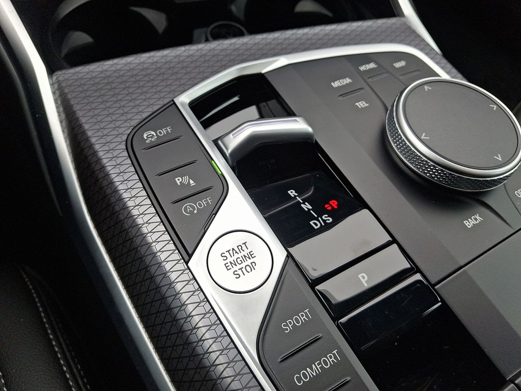 Thumbnail: 2025 BMW 3 Series - 16