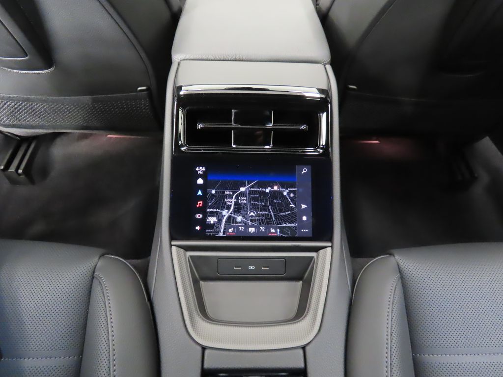 Thumbnail: 2025 Porsche Panamera - 30