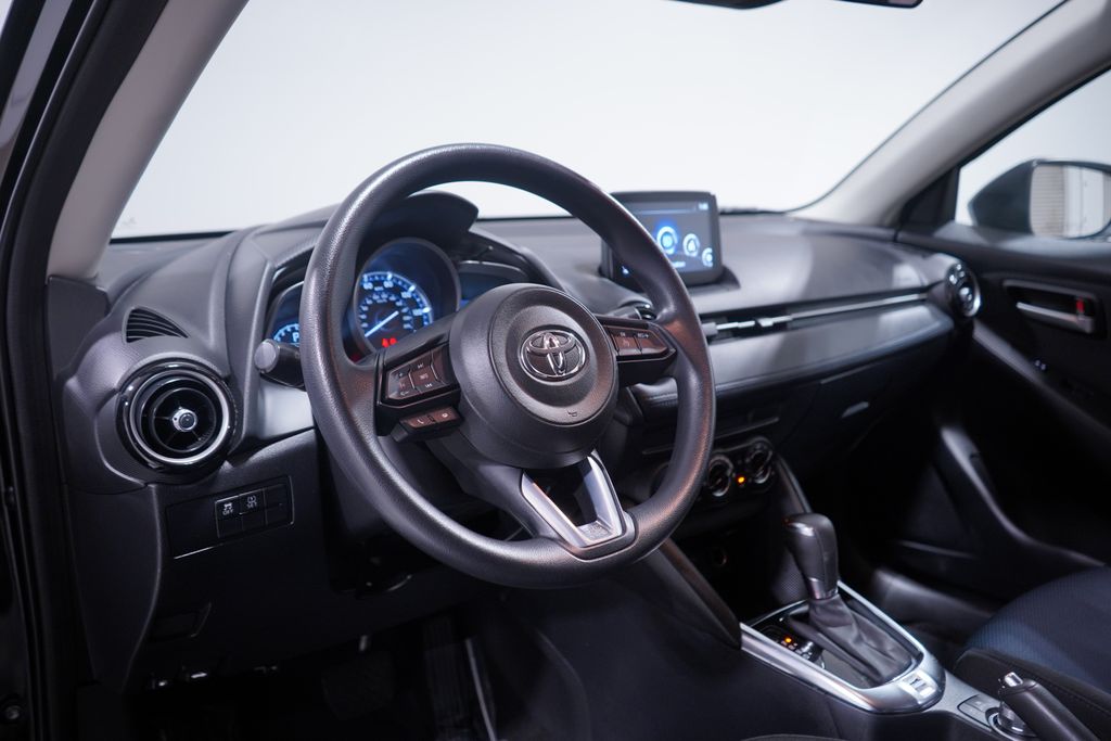 Thumbnail: 2020 Toyota Yaris - 6