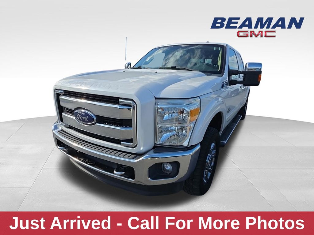 White Platinum 2016 Ford F-250 Super Duty Pickup Truck Four-Wheel Drive 6-Speed Automatic Overdrive