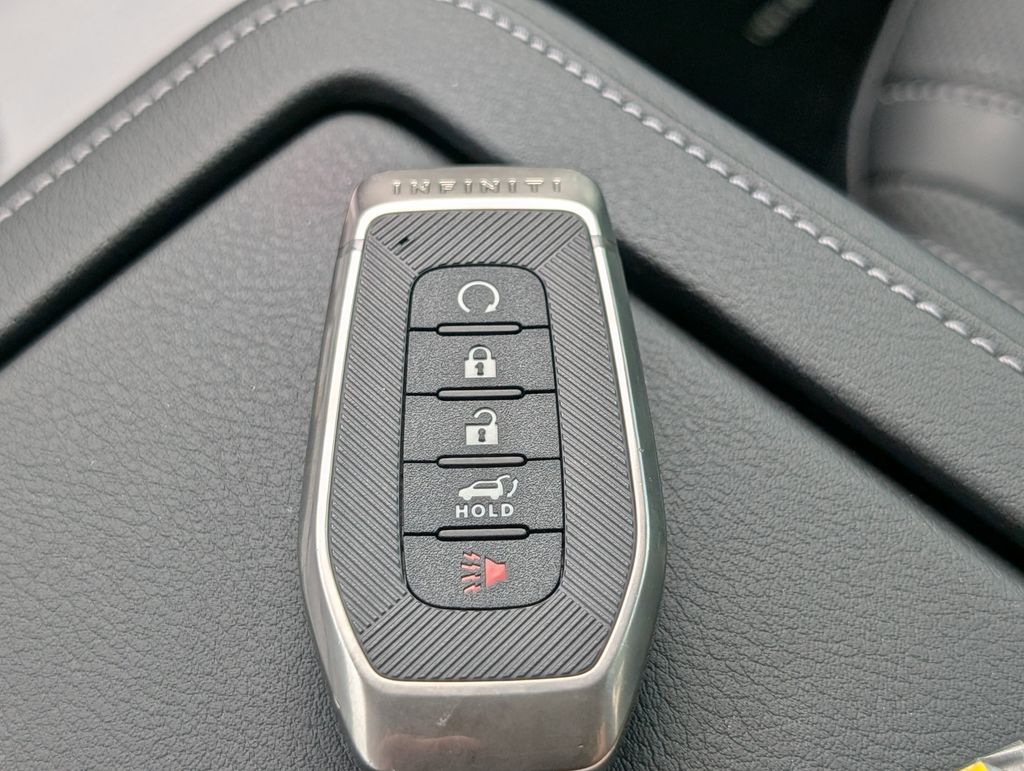 Used 2025 Infiniti QX80 SUV