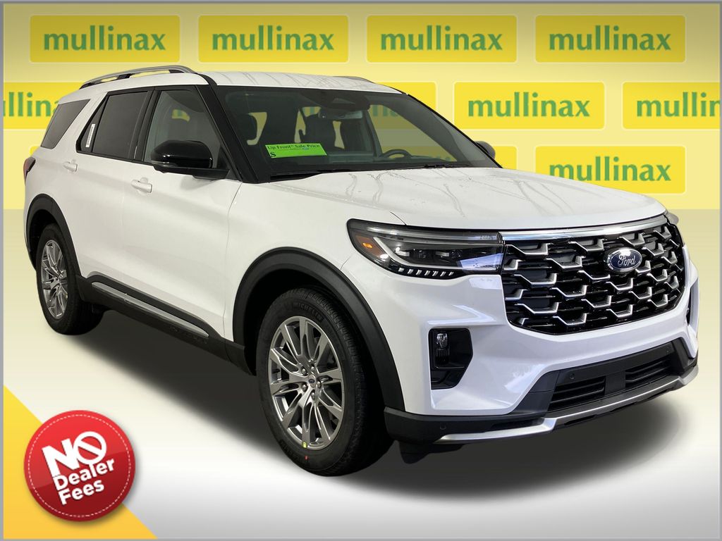 2026 Ford Explorer Platinum's photo