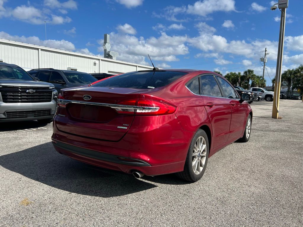 2017 Ford Fusion SE 3