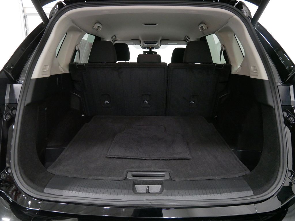 Used 2025 Nissan Rogue SUV