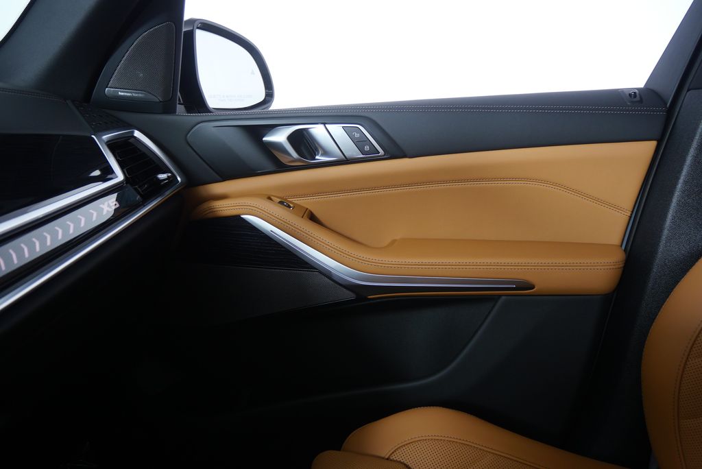 Thumbnail: 2026 BMW X5 - 24