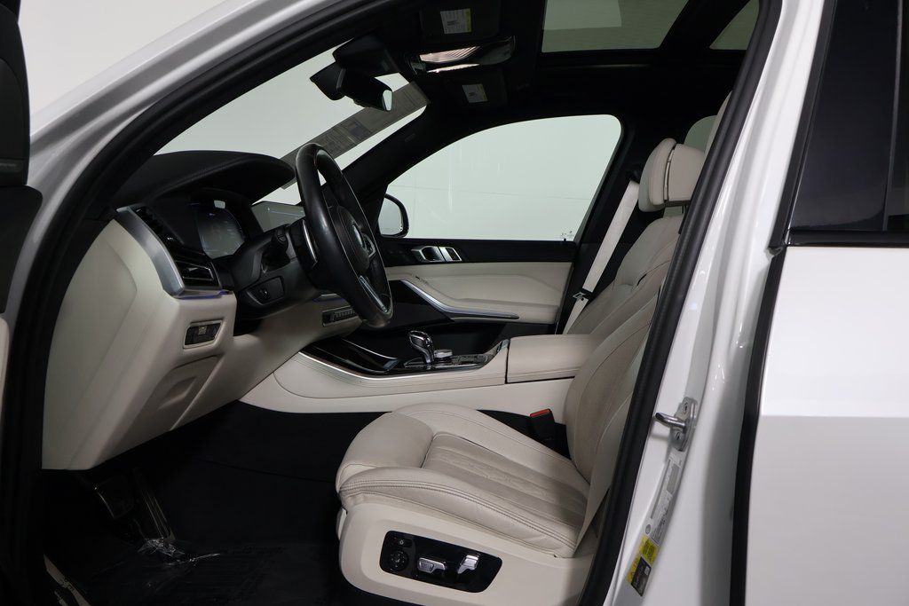 Thumbnail: 2023 BMW X5 - 10