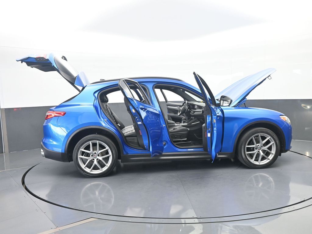 Used 2018 Misano Blue Metallic Alfa Romeo Ti image 73