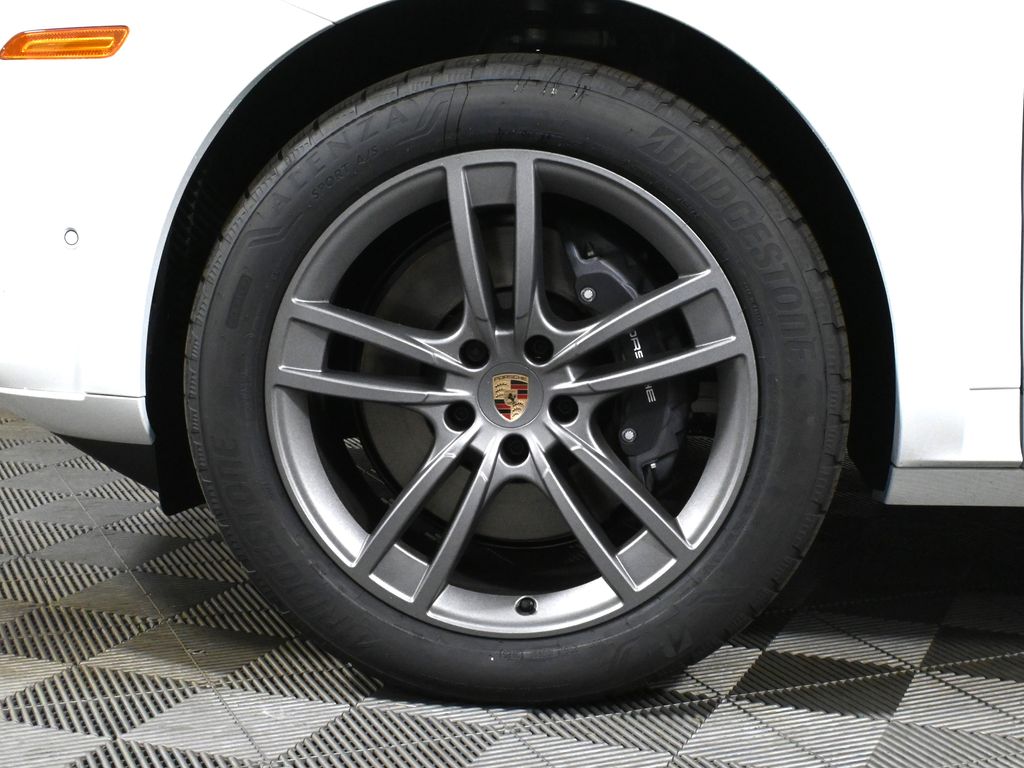 Thumbnail: 2026 Porsche Cayenne - 12