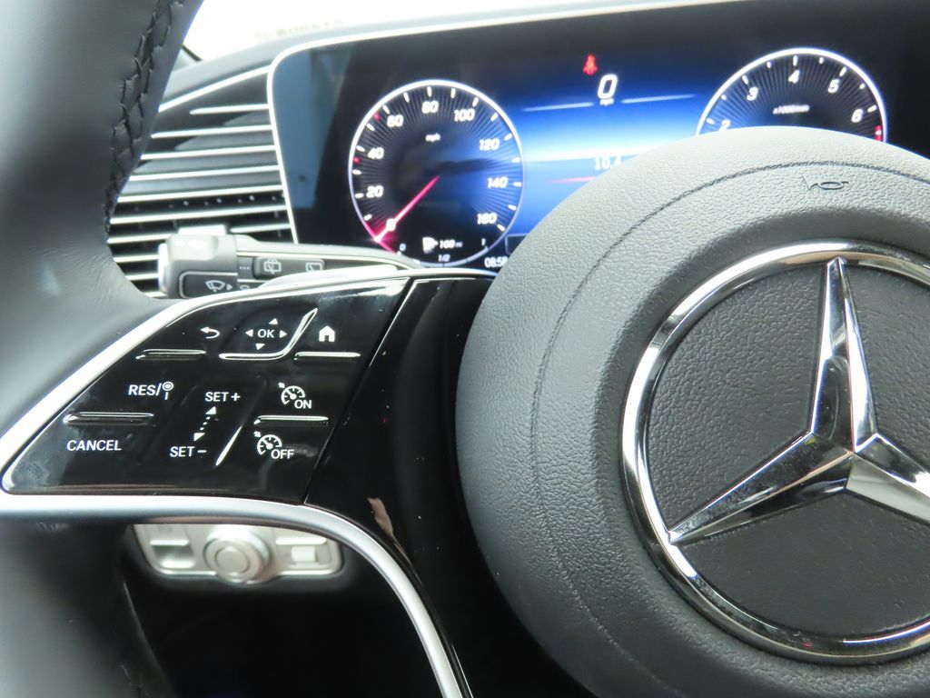 Thumbnail: 2026 Mercedes-Benz GLE - 11