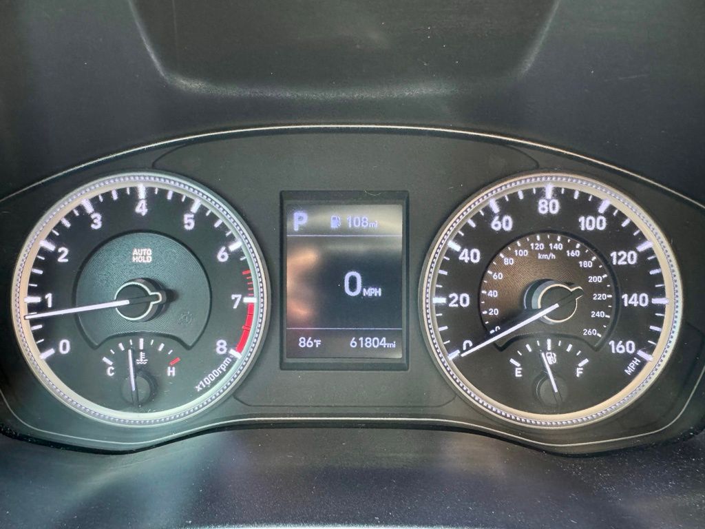2020 Hyundai Santa Fe SE 24