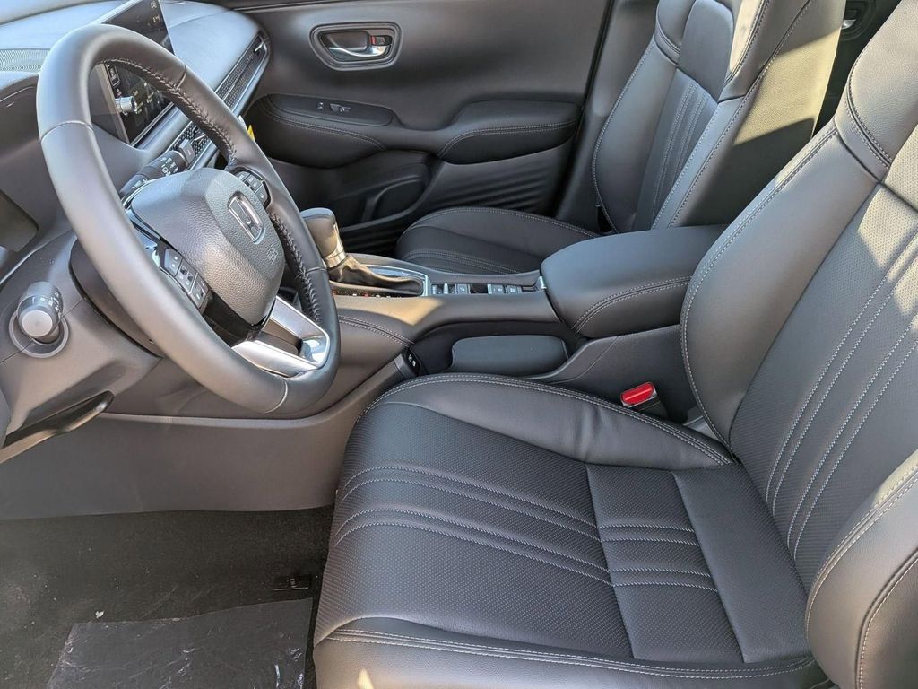 2026 Honda HR-V EX-L - Photo 12