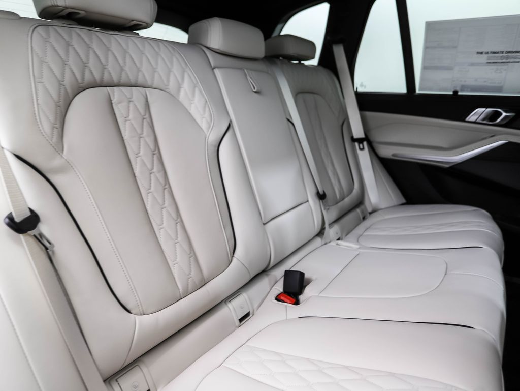 Thumbnail: 2026 BMW X5 - 27
