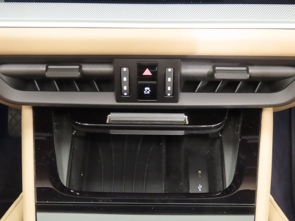 Thumbnail: 2025 Porsche Cayenne - 27