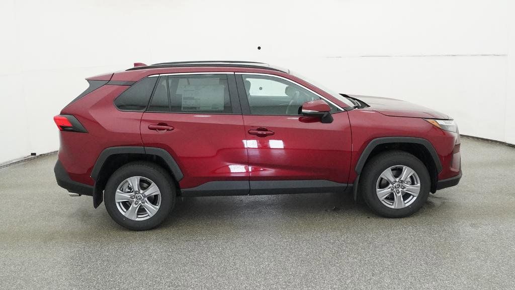 Thumbnail: 2025 Toyota RAV4 - 21