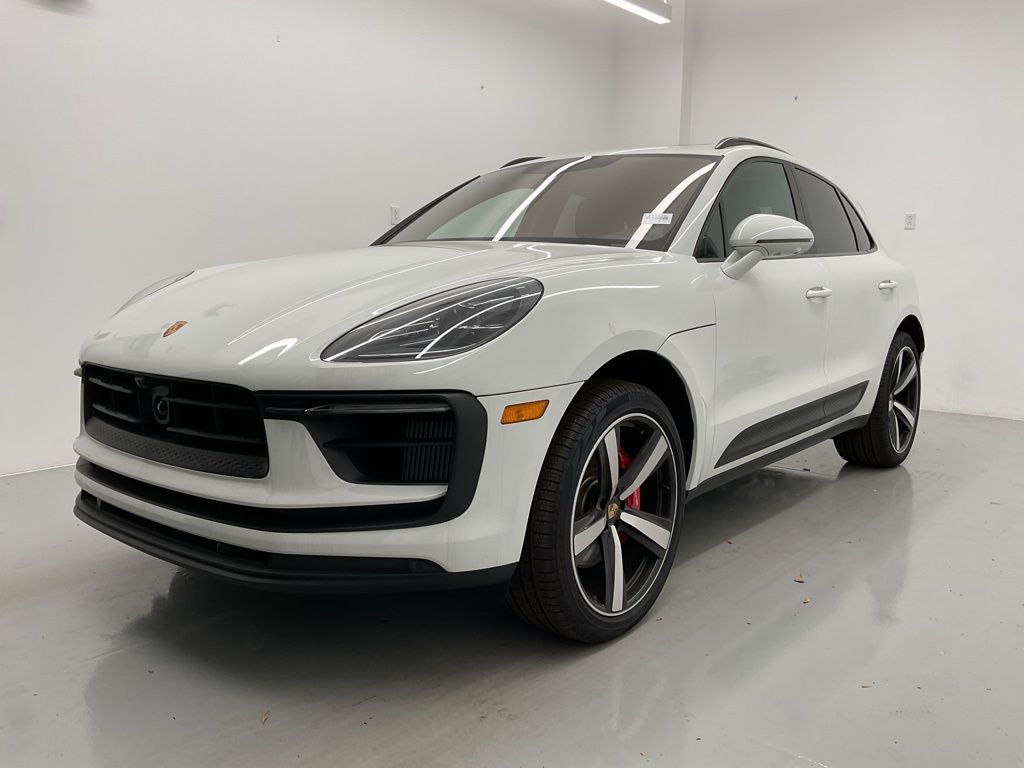2024 Porsche Macan S -
                Wilmington, NC