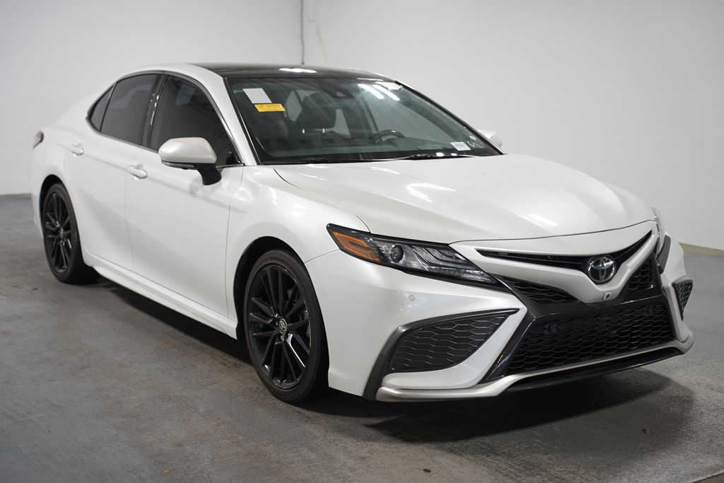 2021 Toyota Camry XSE 3