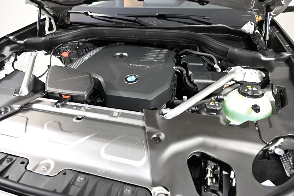 2025 BMW X4 xDrive30i 27