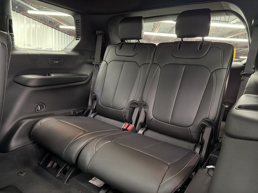 2025 Jeep Grand Cherokee L Limited - 11