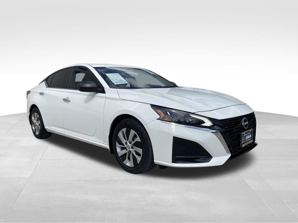 Used Car 2024 Nissan Altima  2.5 S For Sale Under $20,000 In Georgetown, Texas
