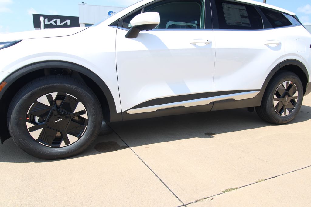 New 2027 Kia Sportage Hybrid SUV