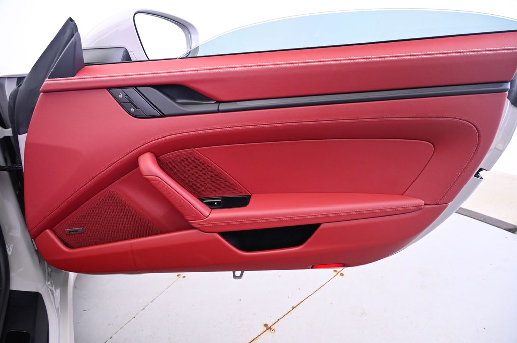 Thumbnail: 2026 Porsche 911 - 19