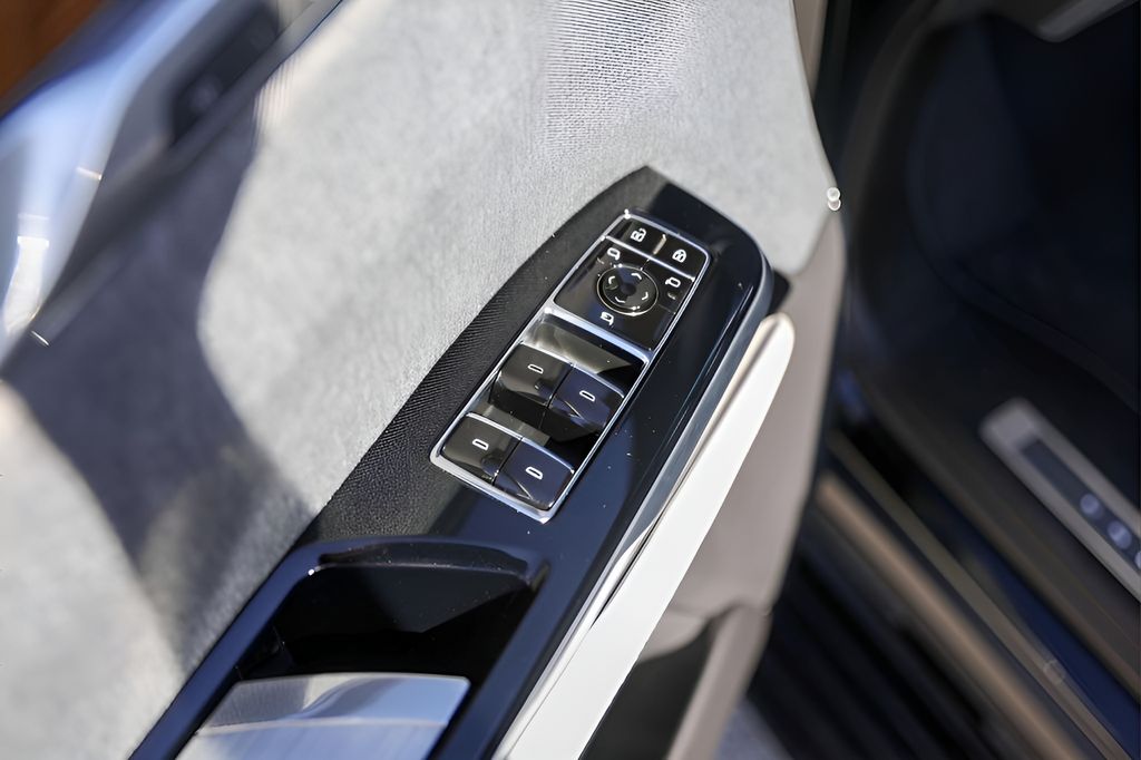 Used Car 2025 Cadillac Escalade  Sport Platinum For Sale Under $130,000 In Austin, Texas
