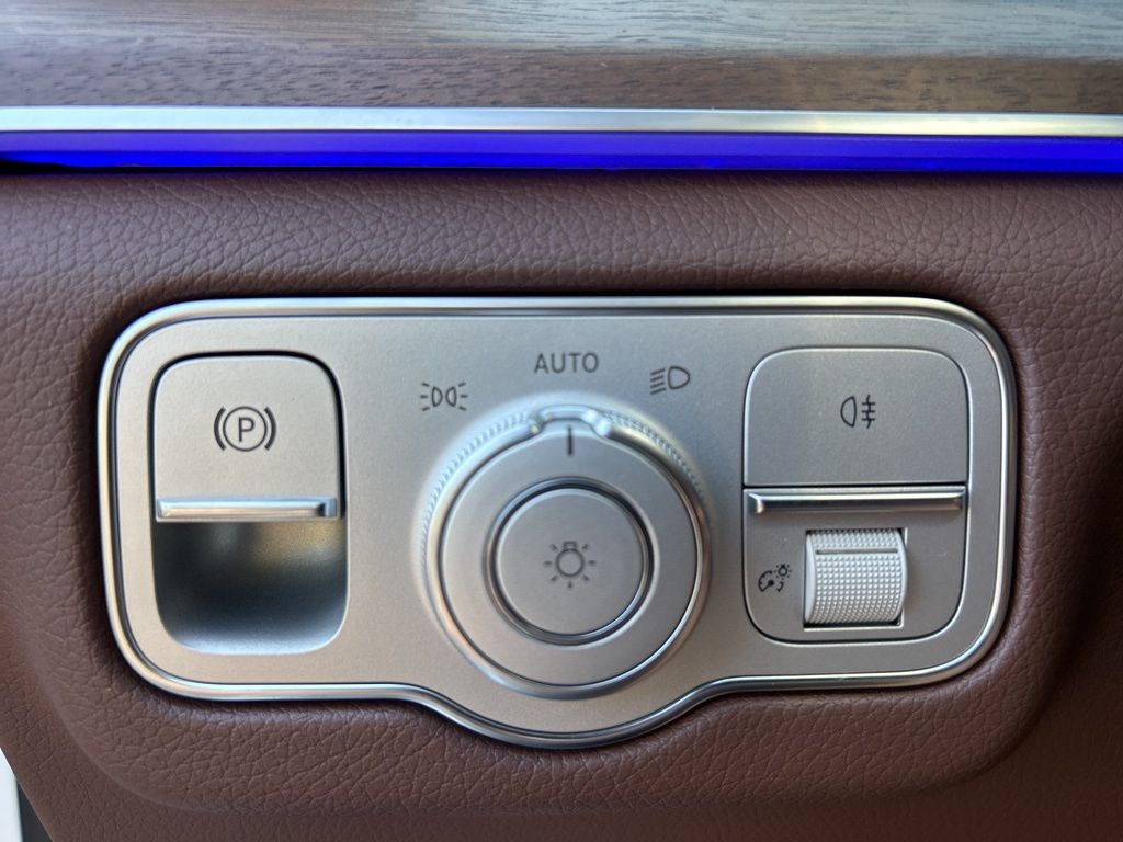 Thumbnail: 2026 Mercedes-Benz GLE - 20