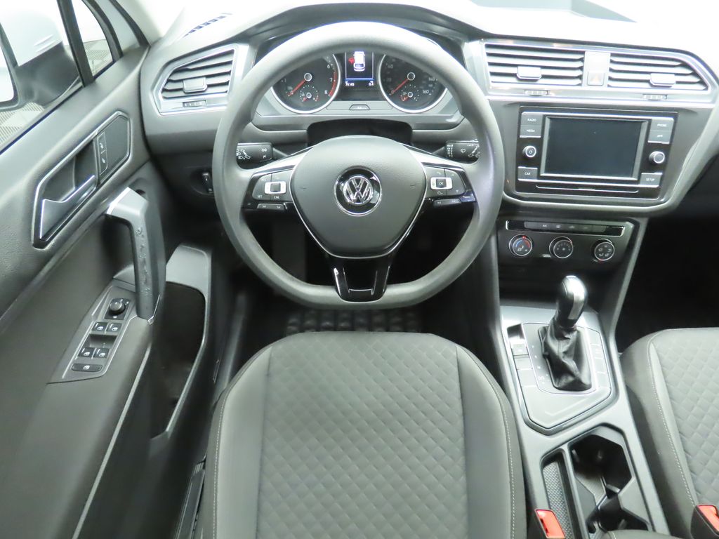 Thumbnail: 2018 Volkswagen Tiguan - 10