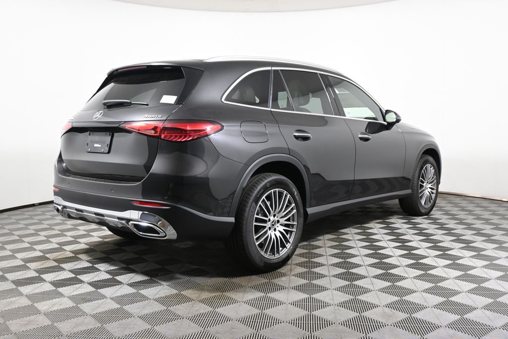 Thumbnail: 2026 Mercedes-Benz GLC - 7