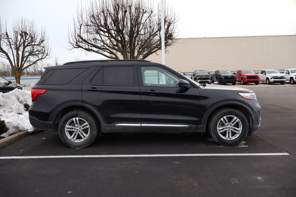 2023 Ford Explorer XLT 7