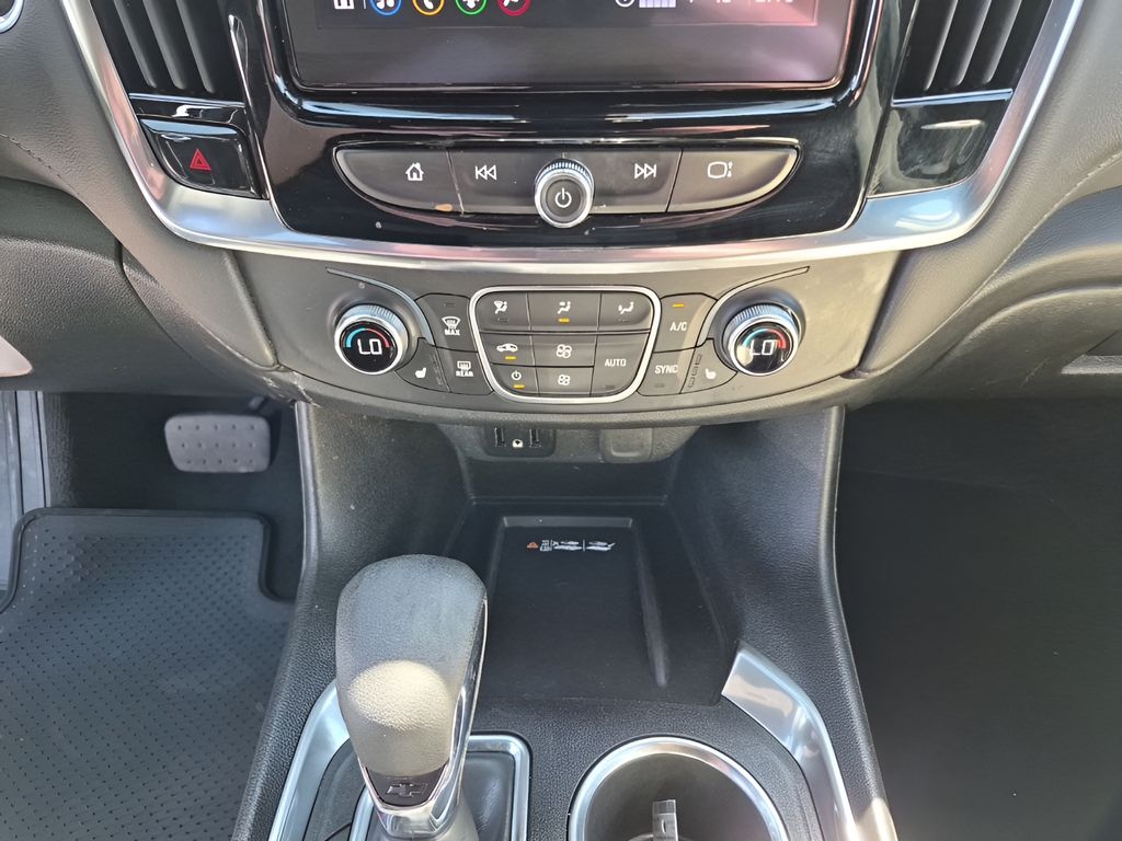 Used Car 2023 Chevrolet Traverse  Lt For Sale Under $30,000 In Austin, Texas